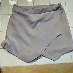 Boohoo Gray Asymmetrical Skorts